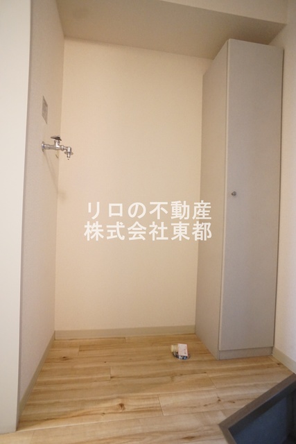その他　洗濯機置き場は室内にあるので雨に濡れる心配はありません。