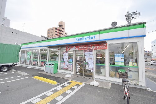 コンビニ　ファミリーマート 横堤四丁目店（コンビニ）まで98m