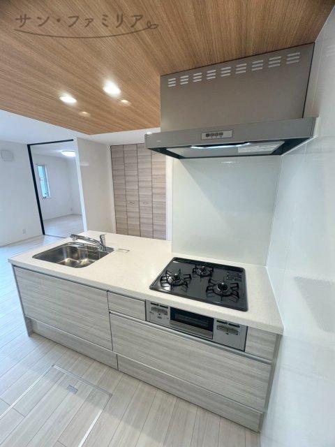 キッチン　同一物件別部屋写真