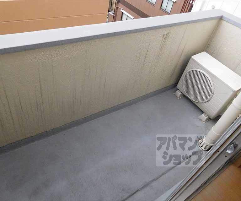 バルコニー　ベランダ