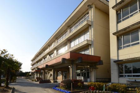 小学校　柏市立 名戸ヶ谷小学校（小学校）まで571m