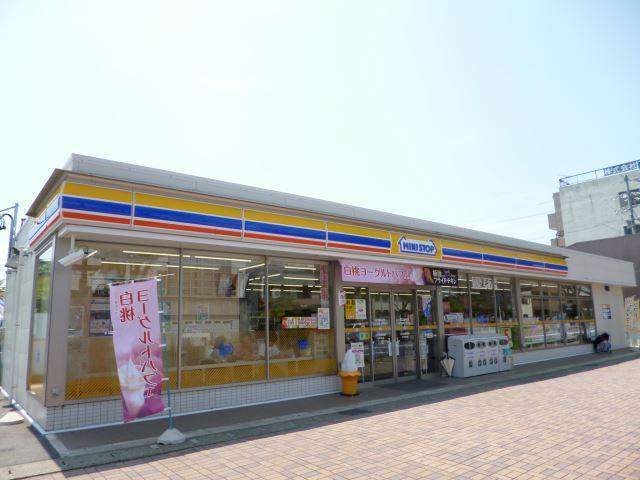 コンビニ　ミニストップ岐阜加納上本町店（コンビニ）まで296m