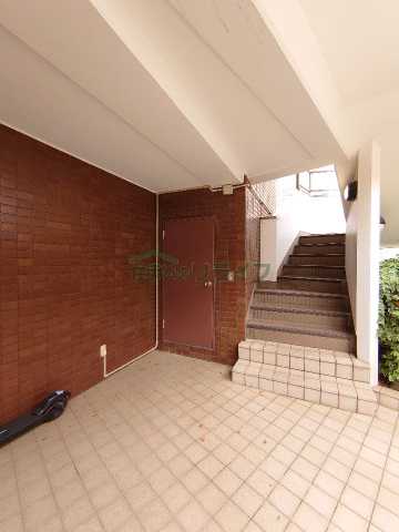 エントランス　リライフ下北沢店