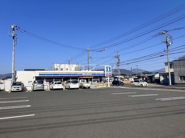 コンビニ　ローソン 南足柄中丸店（コンビニ）まで854m