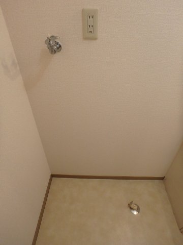 その他設備　防水パン付室内洗濯機置場