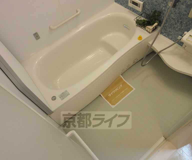 バス・シャワールーム　綺麗なお風呂です・
