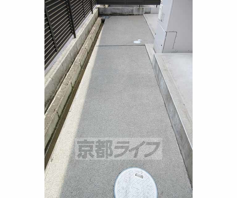 バルコニー　広いベランダです・