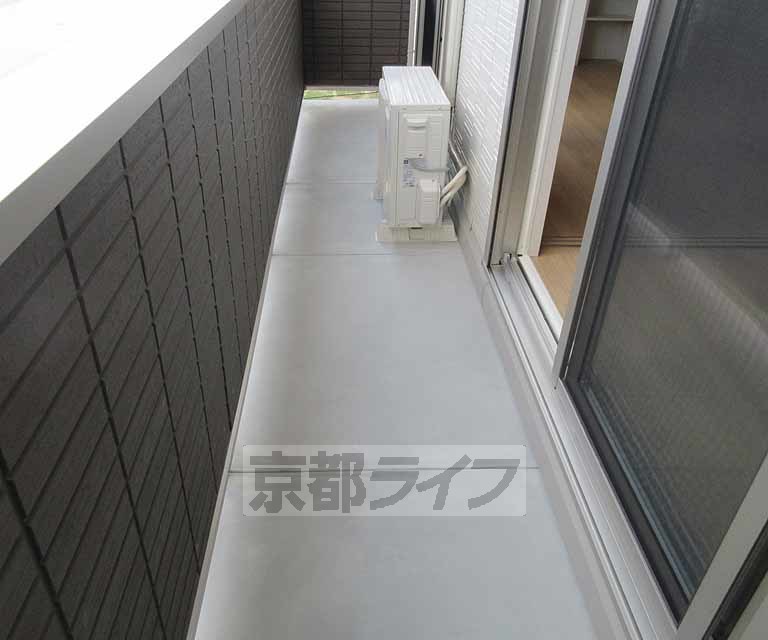 バルコニー　バルコニー広々！