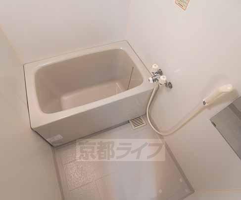 バス・シャワールーム　お風呂です。