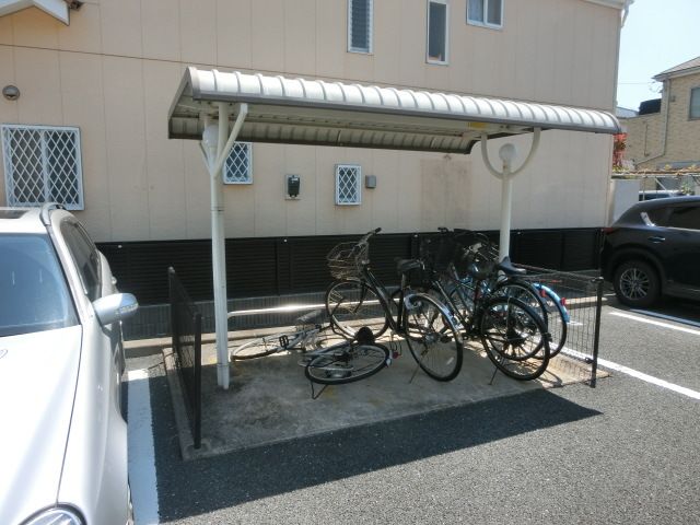 その他共有部分　便利な駐輪場です。