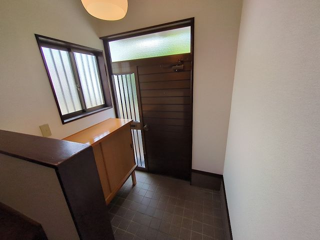 原田貸家の玄関写真