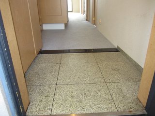 玄関　ザ・シ ン城北イ ストスタ
