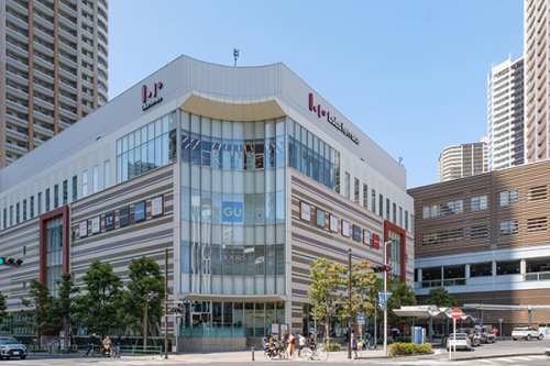 ショッピングセンター　三井ショッピングパーク ららテラス 武蔵小杉（ショッピングセンター）まで572m