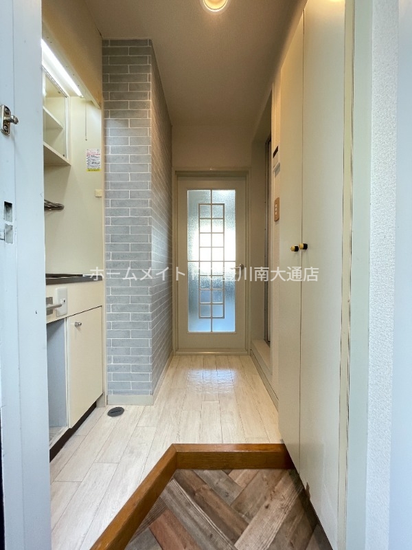 玄関　同型別部屋写真