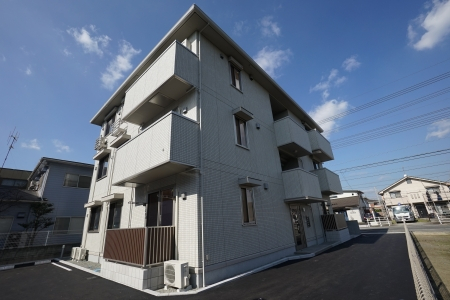建物外観　落ち着いた雰囲気の外観です
