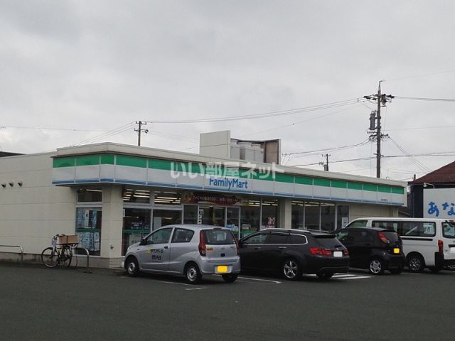 コンビニ　ファミリーマート 浜松向宿町店（コンビニ）まで515m