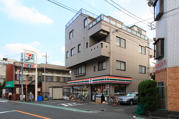 コンビニ　セブンイレブン世田谷北烏山店（コンビニ）まで110m