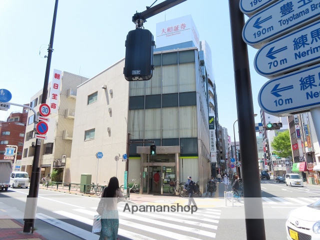 銀行　（株）三井住友銀行／練馬支店（銀行）まで304m