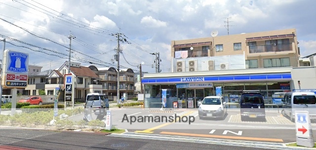 コンビニ　ローソン（コンビニ）まで1940m