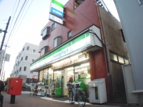 コンビニ　ファミリーマート 高松二丁目店（コンビニ）まで484m