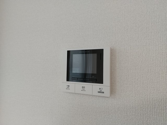 セキュリティ　同間取り別部屋写真です。