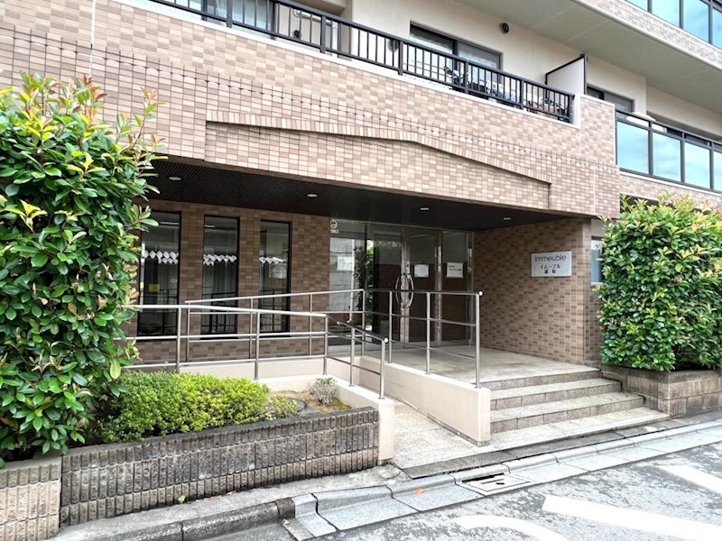 エントランス　建物入り口