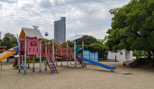公園　宇多津中央公園（公園）まで279m