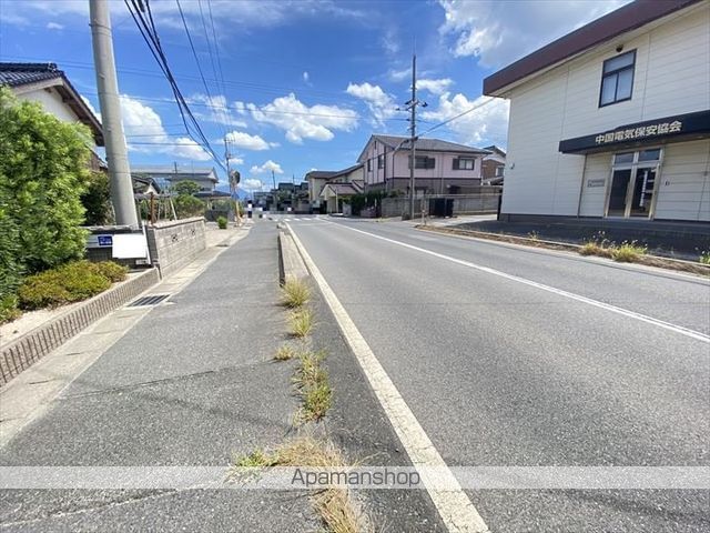 その他　前面道路（その他）まで0m