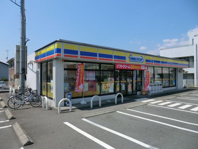 コンビニ　ミニストップ（コンビニ）まで2750m
