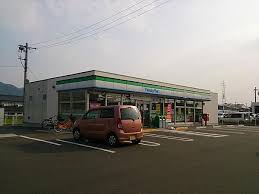 コンビニ　ファミリーマート 福山駅家町店（コンビニ）まで642m
