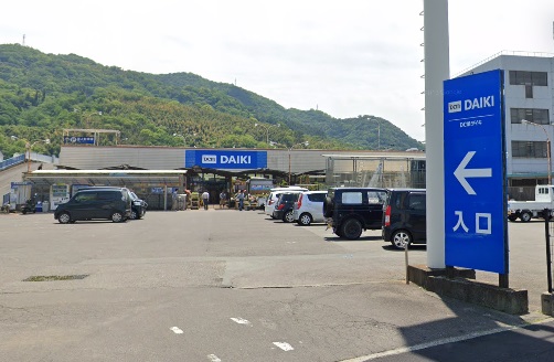 ホームセンター　DCMダイキ徳島西店（ホームセンター）まで463m
