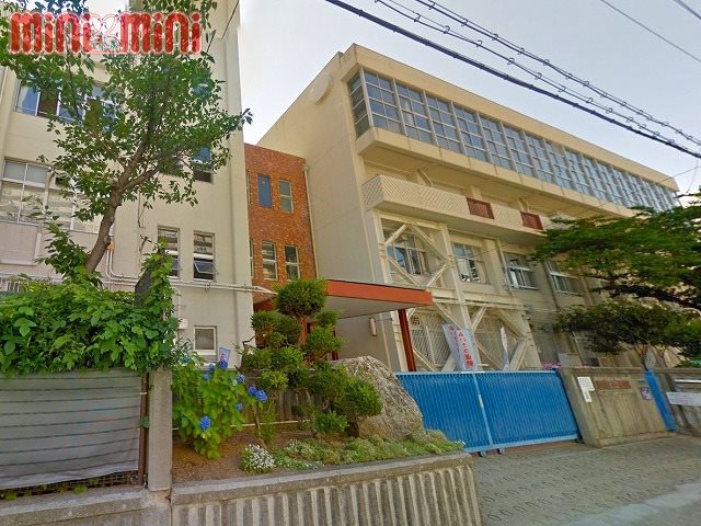 小学校　神戸市立本山南小学校（小学校）まで1081m