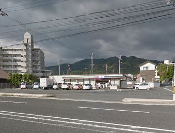 コンビニ　セブンイレブン 福岡苅田尾倉店（コンビニ）まで560m