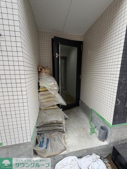 エントランス　バルコニー