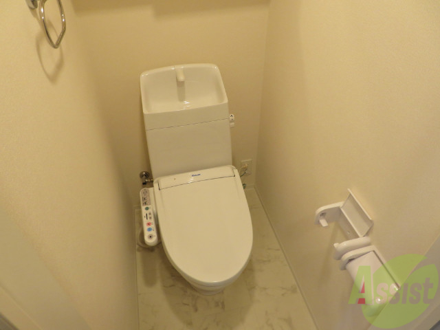 トイレ　トイレは嬉しいウォシュレット付きですよー。
