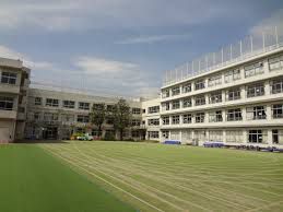 小学校　林町小学校（小学校）まで690m