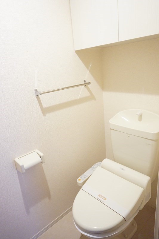 トイレ　※同タイプのお部屋の写真です