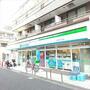 コンビニ　ファミリーマート（コンビニ）まで504m