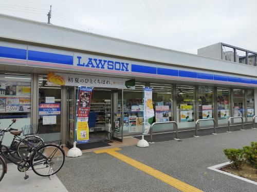 コンビニ　ローソン 西宮市立中央病院前店（コンビニ）まで757m