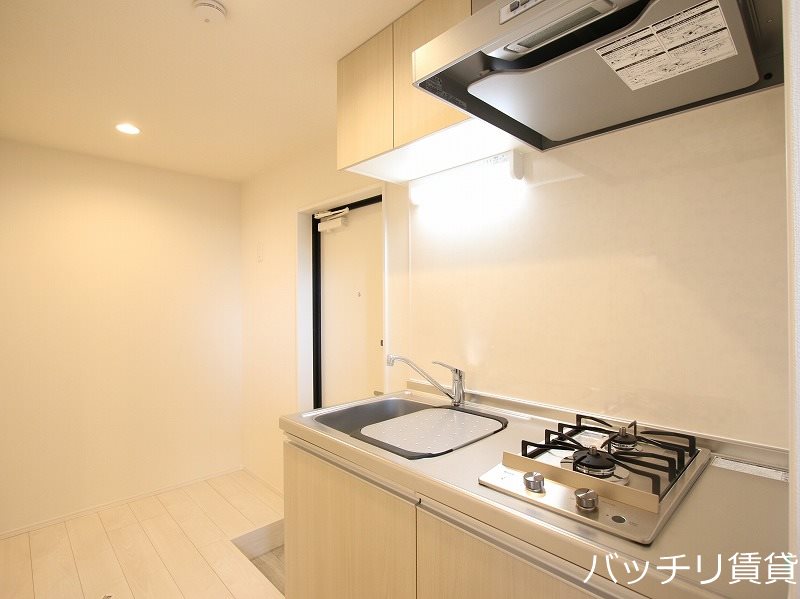 キッチン　同間取の為、現状を優先いたします。