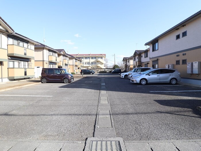 駐車場　駐車場