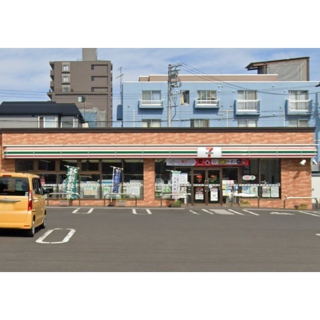 コンビニ　セブン－イレブン　月寒東５条店（コンビニ）まで560m