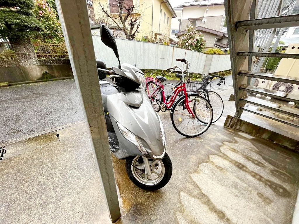 駐車場　共有部分