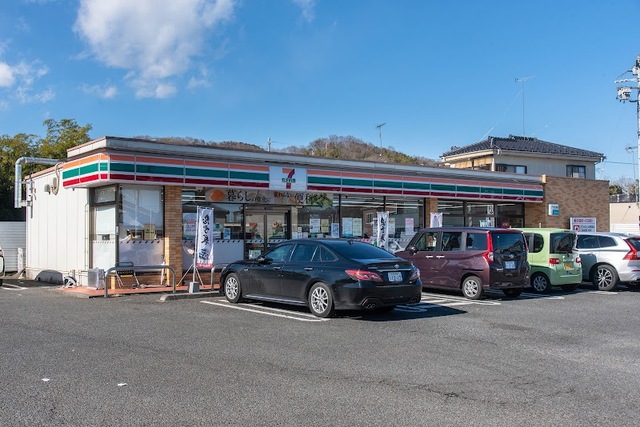 コンビニ　セブンイレブンあきる野瀬戸岡店（コンビニ）まで1354m