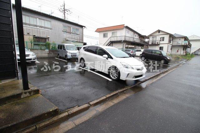 駐車場　駐車場完備です