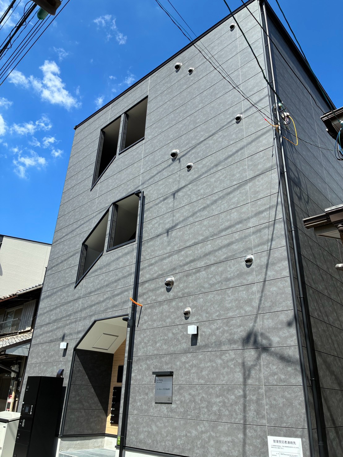建物外観　おしゃれな外観