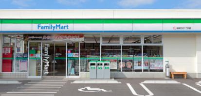 コンビニ　ファミリーマート 新今里四丁目店（コンビニ）まで530m