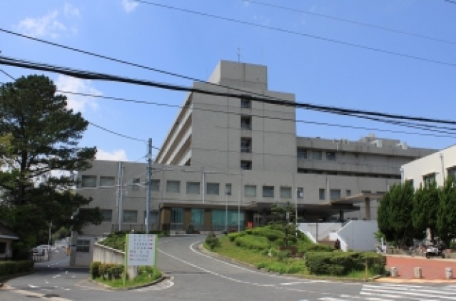 病院　地方独立行政法人奈良県立病院機構奈良県西和医療センター（病院）まで912m
