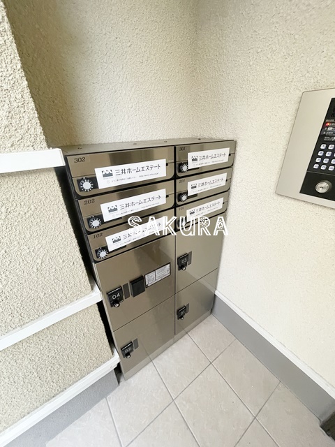 その他共有部分　不在時にも便利な宅配ＢＯＸ付きです♪