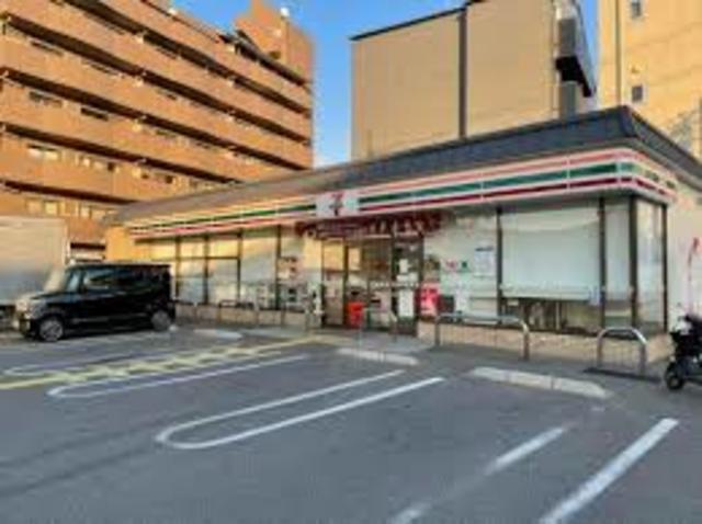 コンビニ　セブンイレブン高辻葛野西通店（コンビニ）まで542m